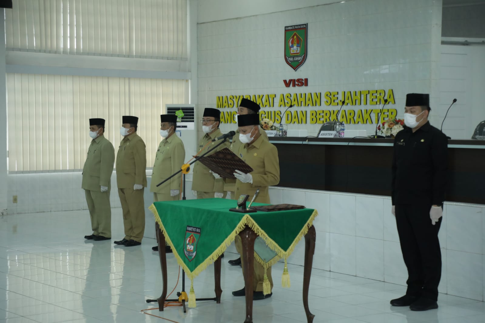 Bupati Asahan Lantik Pejabat Administrator dan Pengawas