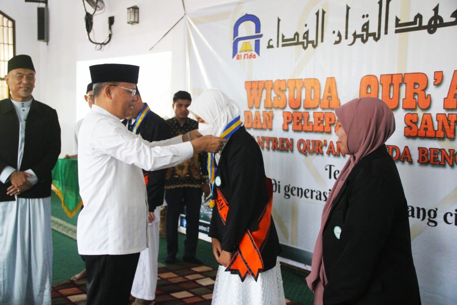 Rohidin hadir sekaligus melepas  Wisuda Hafidz Qur'an dan Santri Pesantren Qur'an Al Fida Bengkulu