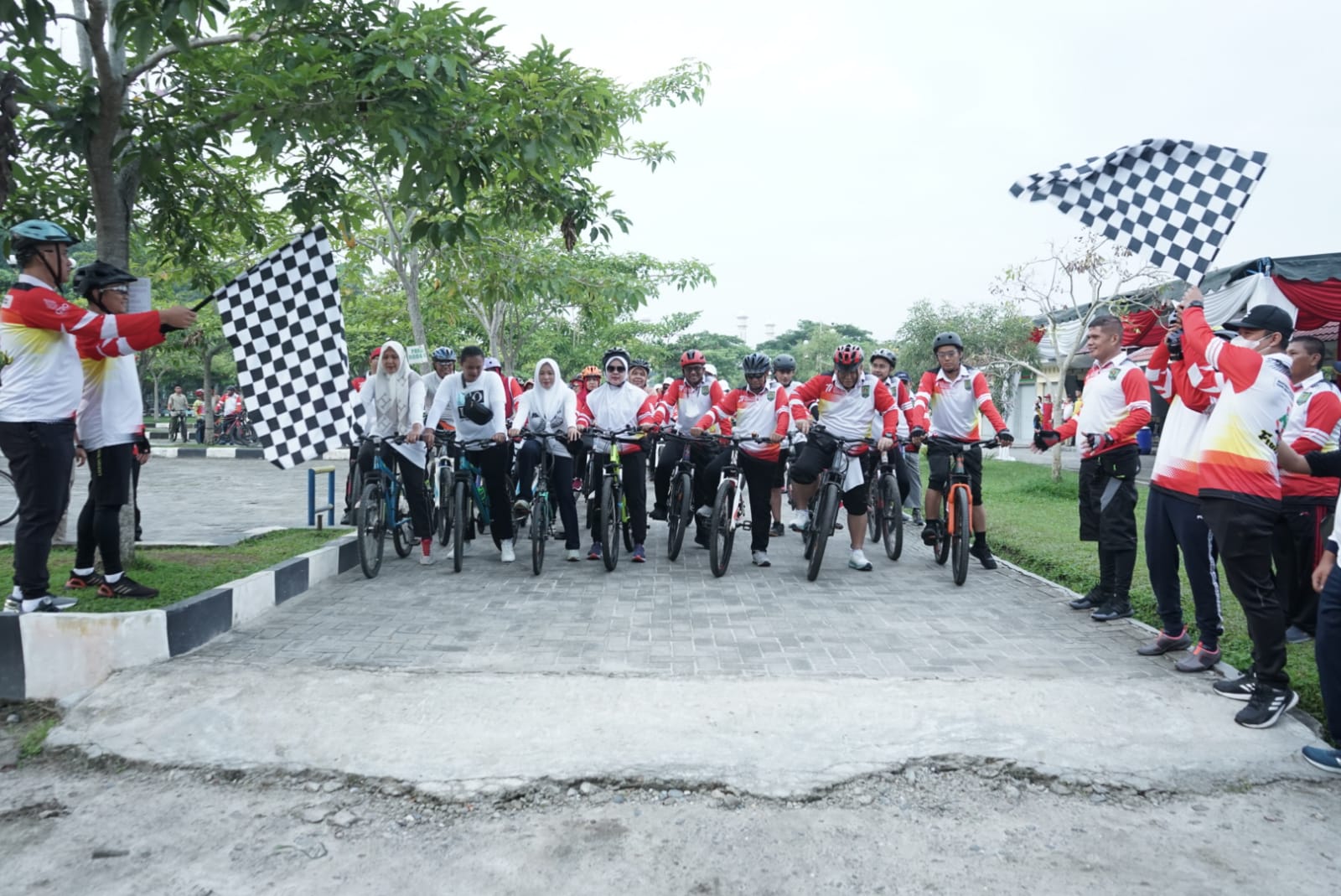 Bupati Asahan Lepas Peserta Fun Bike Meriahkan Peringatan HUT RI