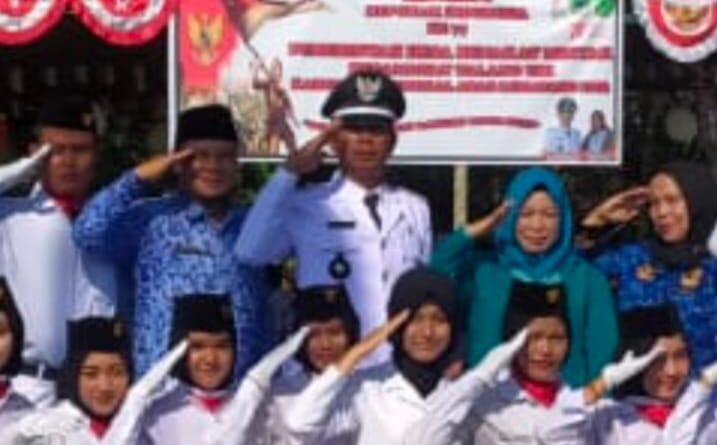 Pemdes Benakat Minyak Gelar Upacara Peringatan HUT RI ke-77
