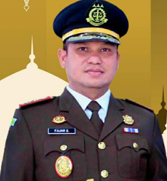 Kajari Karo Fajar Syah Putra SH MH