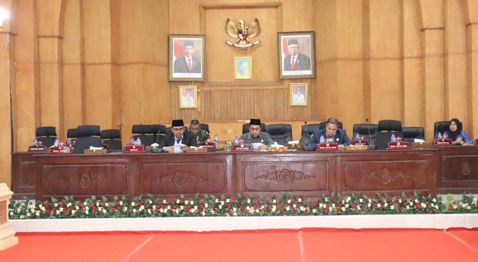 DPRD Batu Bara saat melaksanakan rapat paripurna (foto: istimewa)