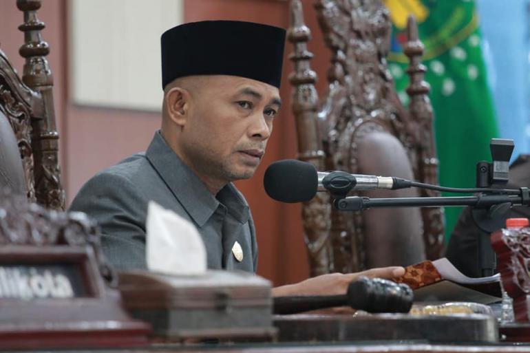 Rapat ParipurNa Wawali Sampaikan Nota Pengantar APBD