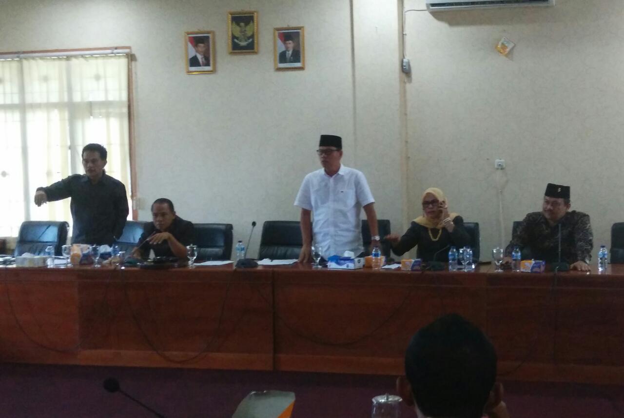 Suimi Fales Tidak Terima Ketika Bardin Menunjuk Anggota Dewan