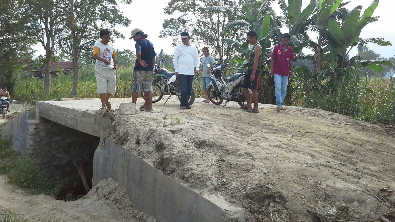 Tampak Masyarakat turut hadir dalam pembangunan 
