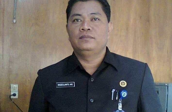 Camat Pematang Tiga Madeslianto,MS