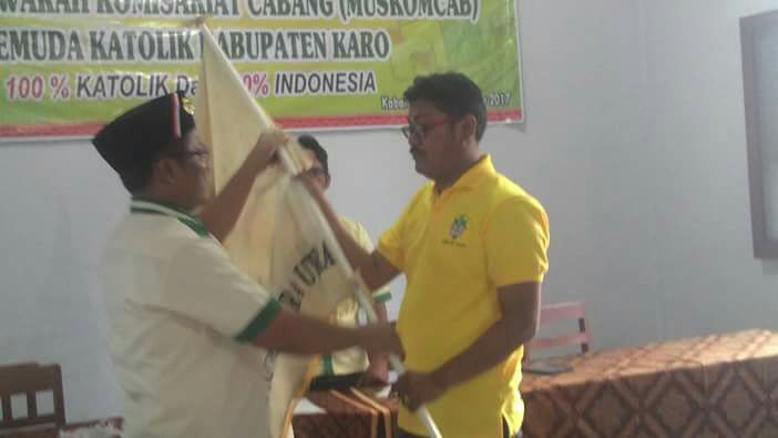 Penyerahan Bendera Dalam Muscab 