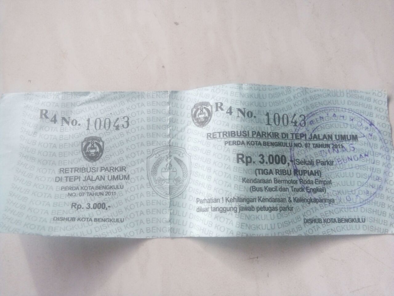Tampak karcis yang diduga bukan Resmi 