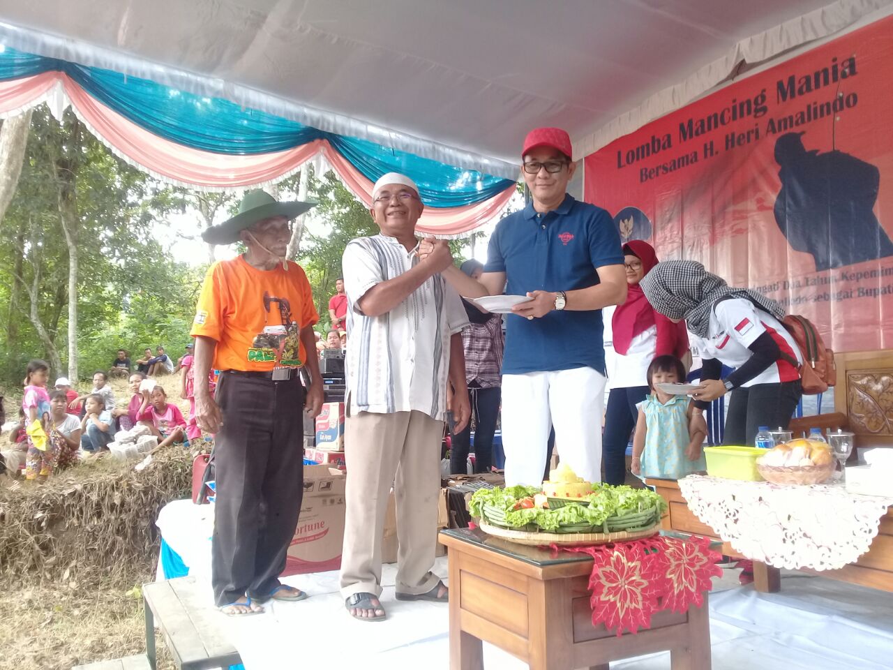 Tampak Bupati PALI Saat merayakan Syukuran kepemimpinan Dua Tahun  