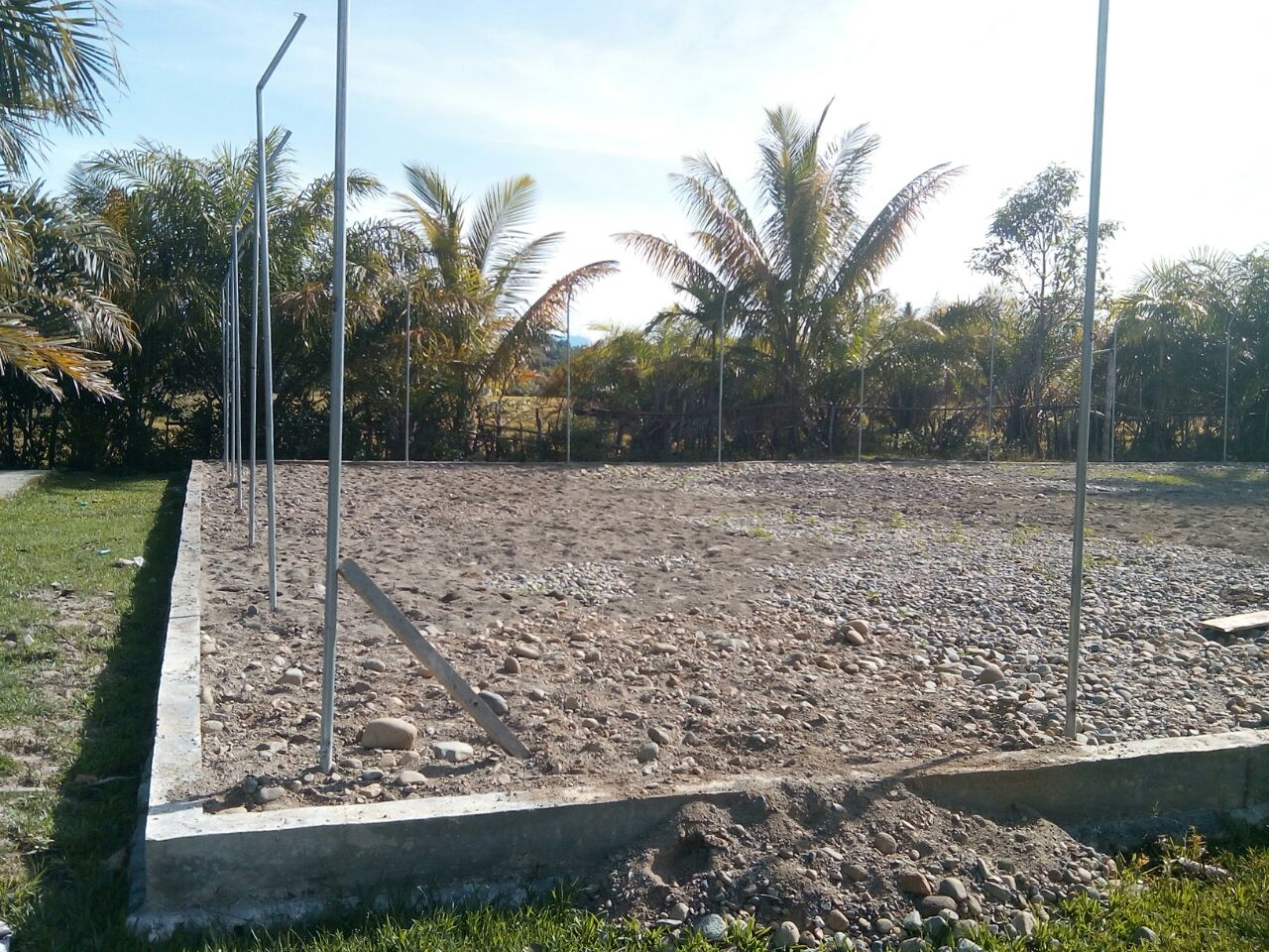 Tampak Lapangan Mini yang dibangun melalui Dana Kemenpora