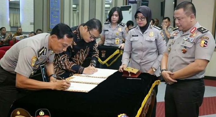 Penandatanganan perjanjian kerja sama PTIK-PTIK