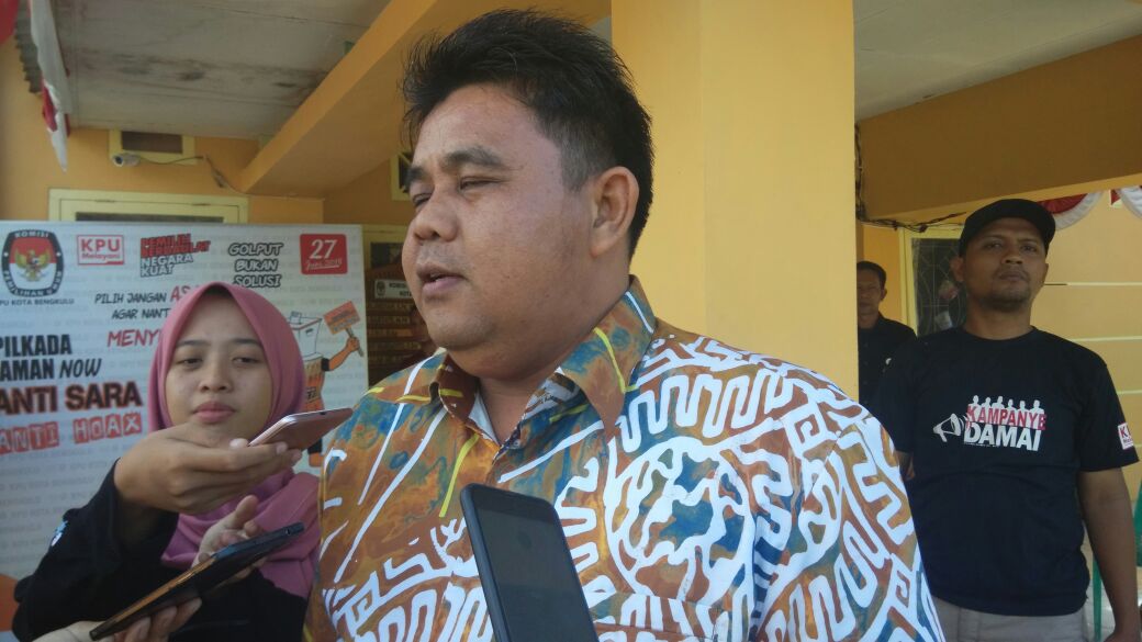 Ketua KPU Kota Bengkulu Darlinsyah