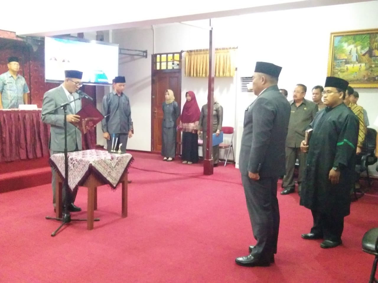 Tampak Bupati Pali Membacakan Naskah pelantikan Pjs Sekda
