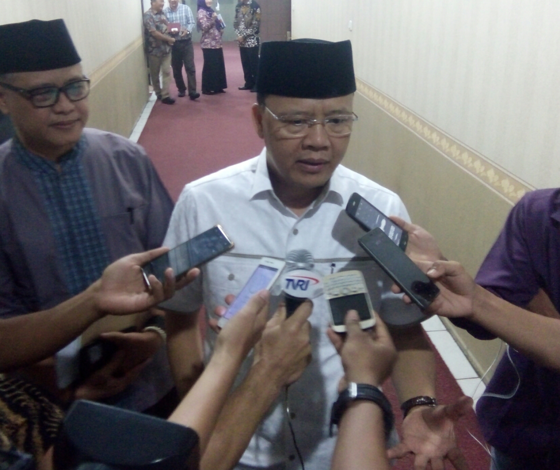 Plt Gubernur Bengkulu Rohidin Mersyah saat memberikan Tanggapan 