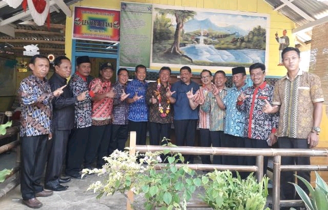 Foto Bersama Bupati dan Tim Juri