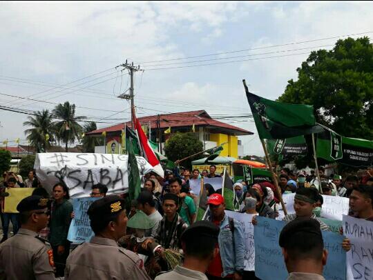Tampak Aksi Demo Oleh HMI Cabang Bengkulu