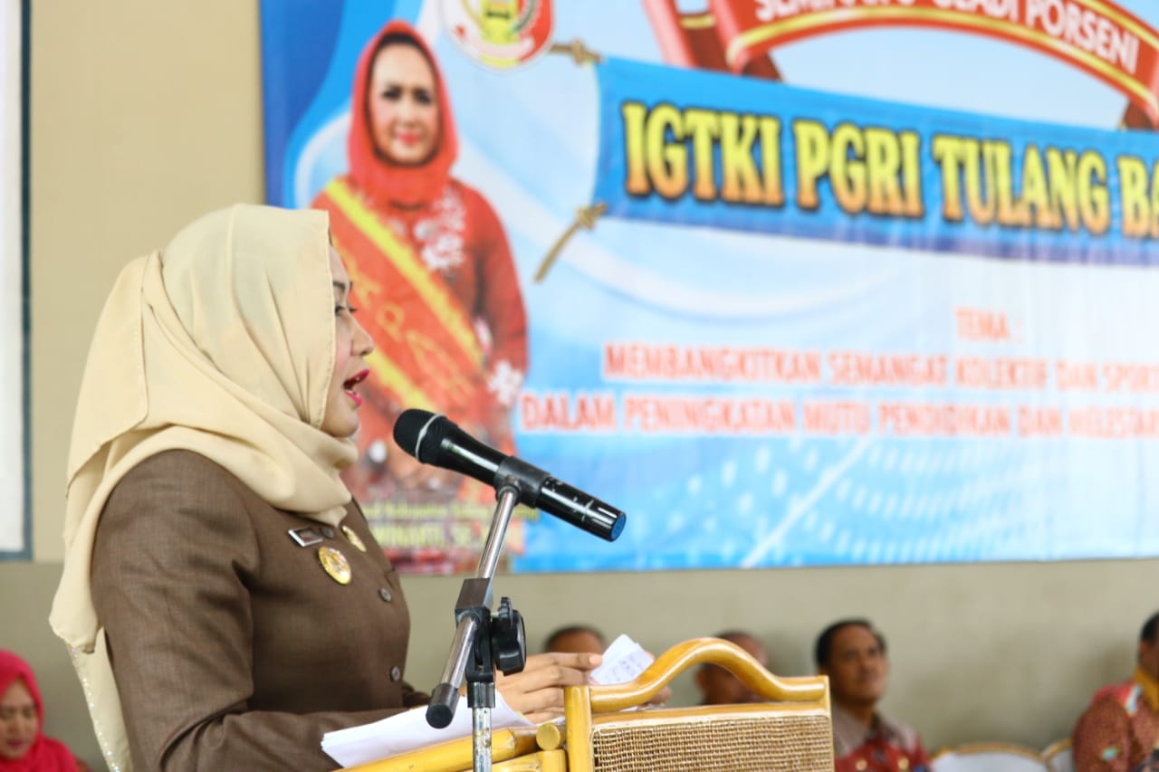 Bupati Tuba Sampaikan Sambutan