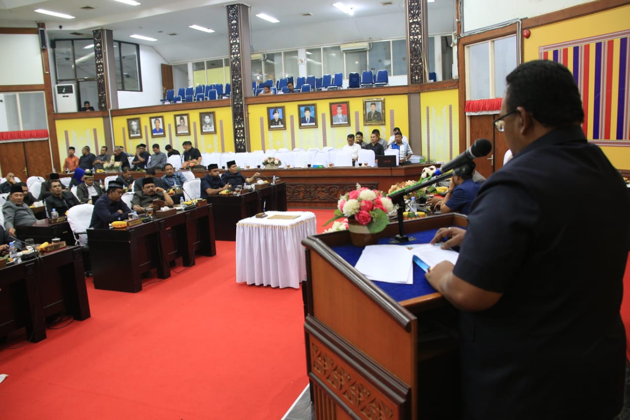 Suasana Rapat Paripurna