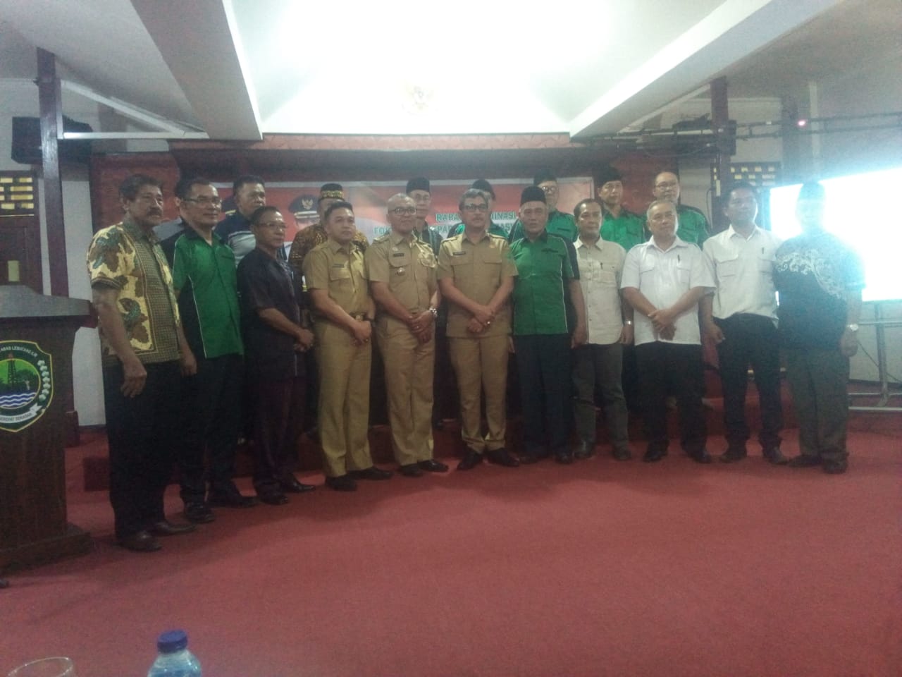 Foto : foto bersama Kesbangpol PALI, Narasumber, serta FKDM, FPK, TKDP