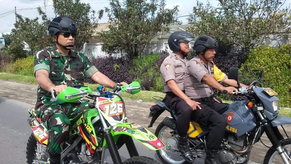 Dandim bersama Polres Karo patroli keliling Berastagi dan Kabanjahe