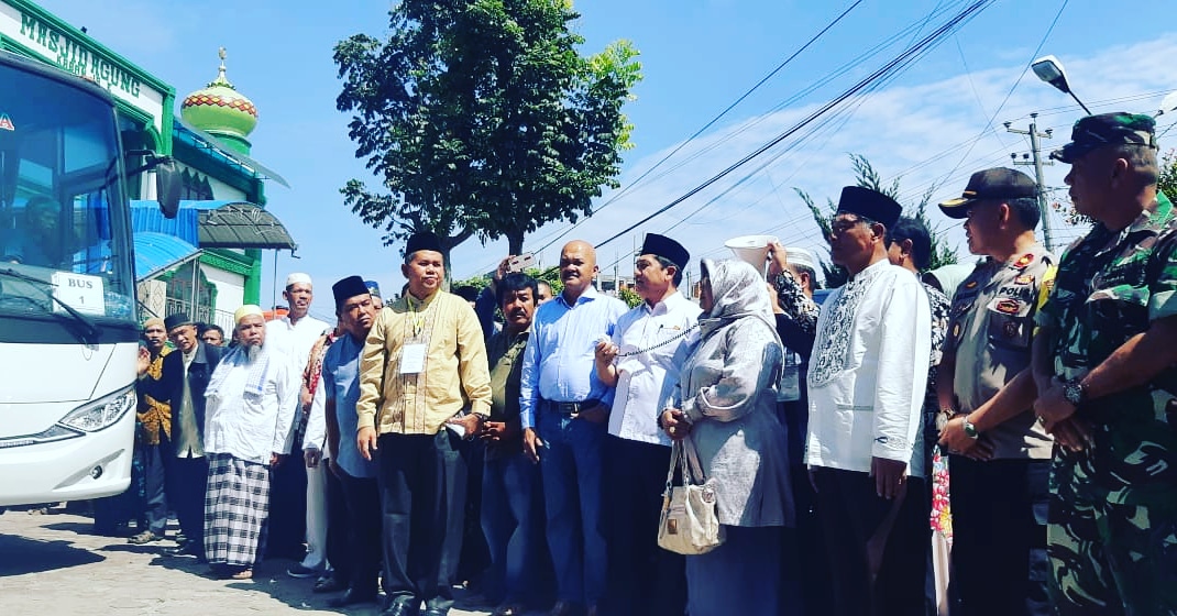Bupati Karo Lepas 58 Calon Jamaah Haji