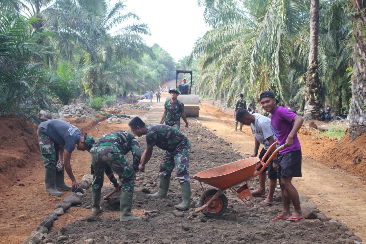 H-3 TMMD Ditutup, Satgas dan Masyarakat Tetap Kompak Bekerja