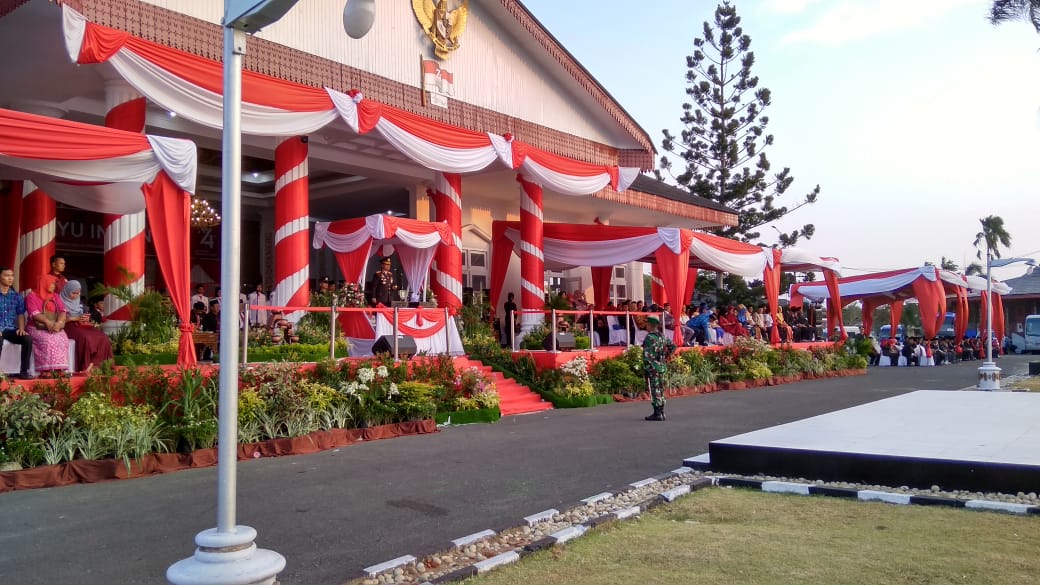 Kapolda Bengkulu Jadi Irup Upacara Penurunan Bendera Merah Putih