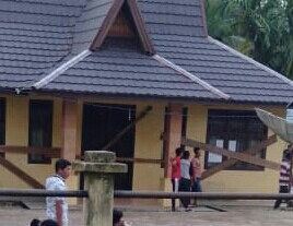 Kantor Desa Lubuk Agung Disegel Masyarakat