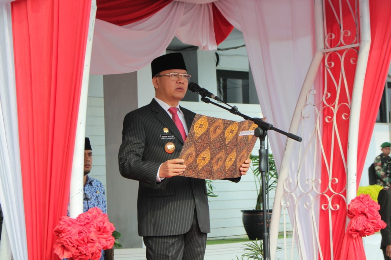  Inspektur Upacara Peringatan Hari Pahlawan