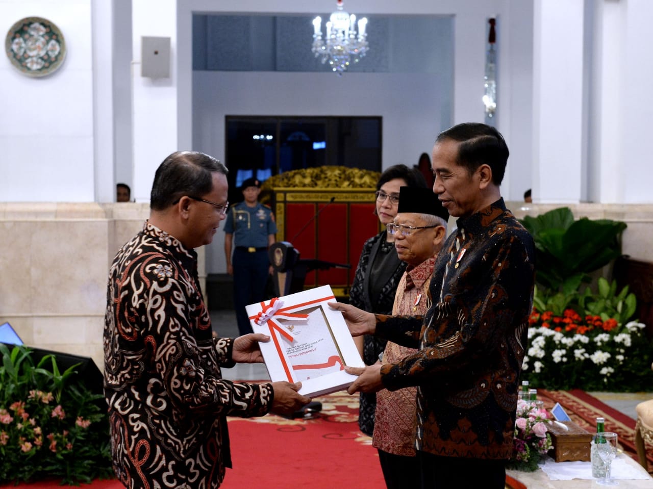 Gubernur Bengkulu Rohidin Mersyah terima Daftar Isian Pelaksanaan Anggaran (DIPA) tahun 2020 oleh Presiden RI Joko Widodo