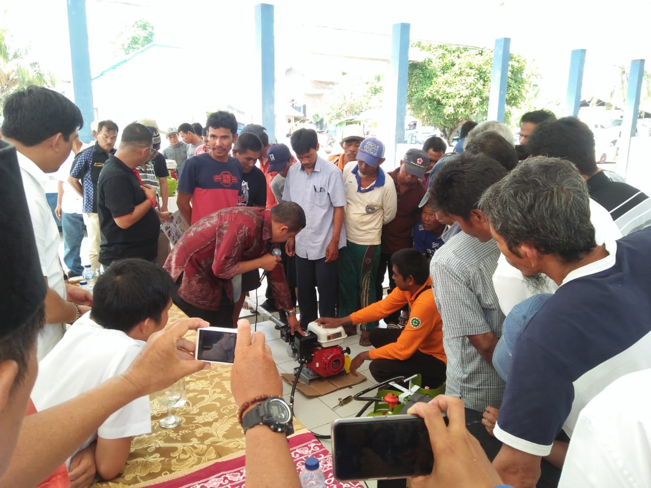 Nelayan Kota Bengkulu Dapat Bantuan Mesin Kapal