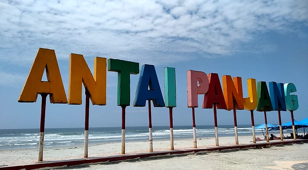 Warga Harapkan Tulisan Pantai panjang segera di Renovasi