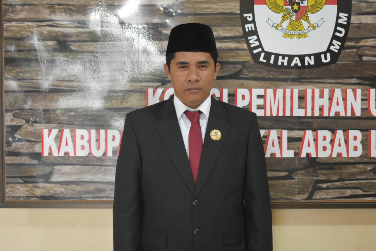 Sunario SE Ketua KPUD Penukal Abab Lematang Ilir