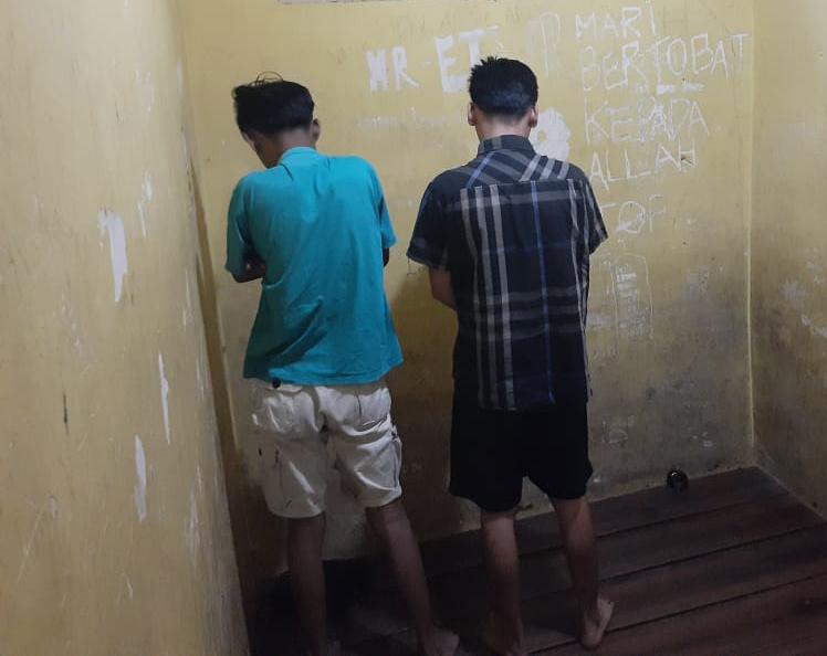 Peras Wisatawan di Pasir Putih Dua Pria Diamankan Polsek Ratu Agung