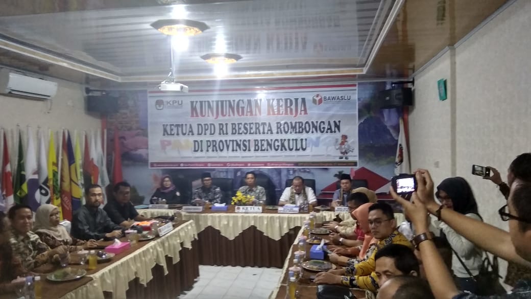 Ketua DPD RI Sambangi KPU