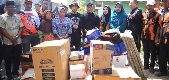 Bupati Kunjungi Korban Kebakaran