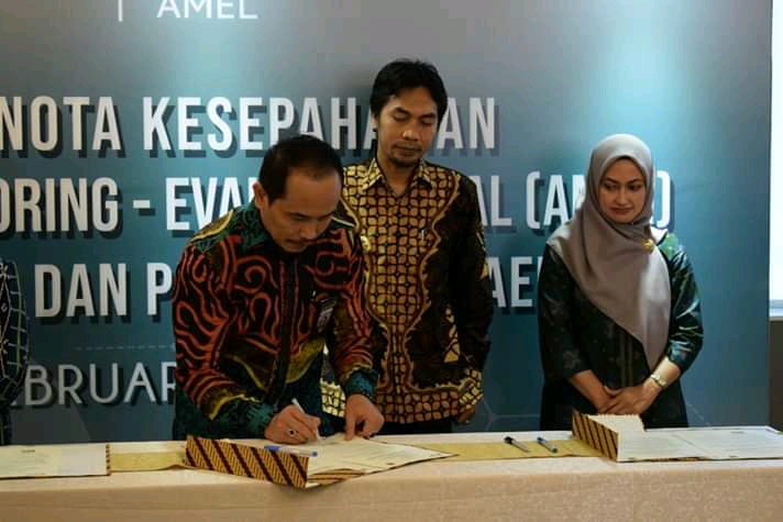 Bupati dan Sekda Madiun Tandatangani Nota Kesepahaman Implementasi AMEL
