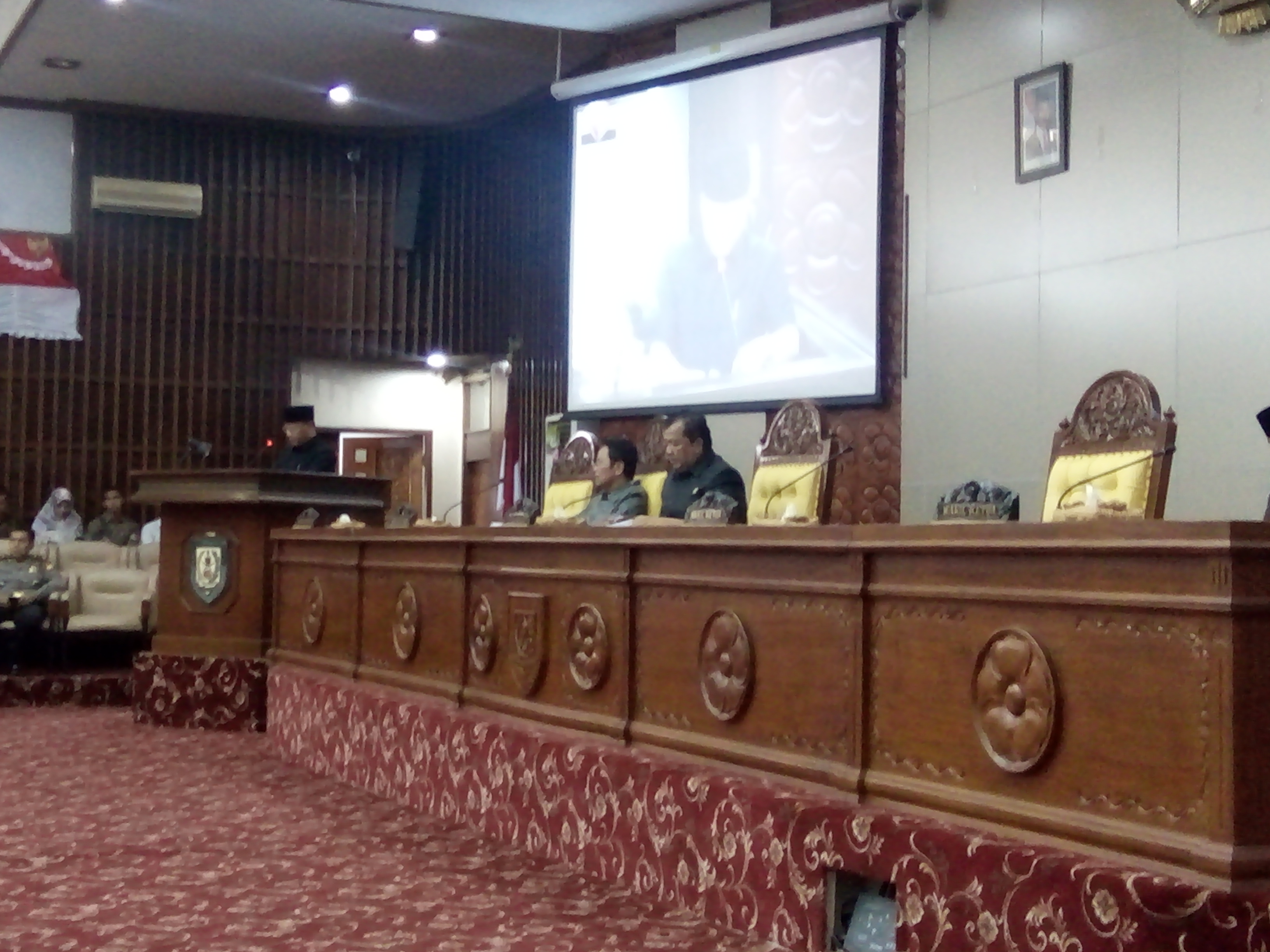 Tampak Plt Gubernur Bengkulu Sampaikan Nota Penjelasan APBD-P 2018