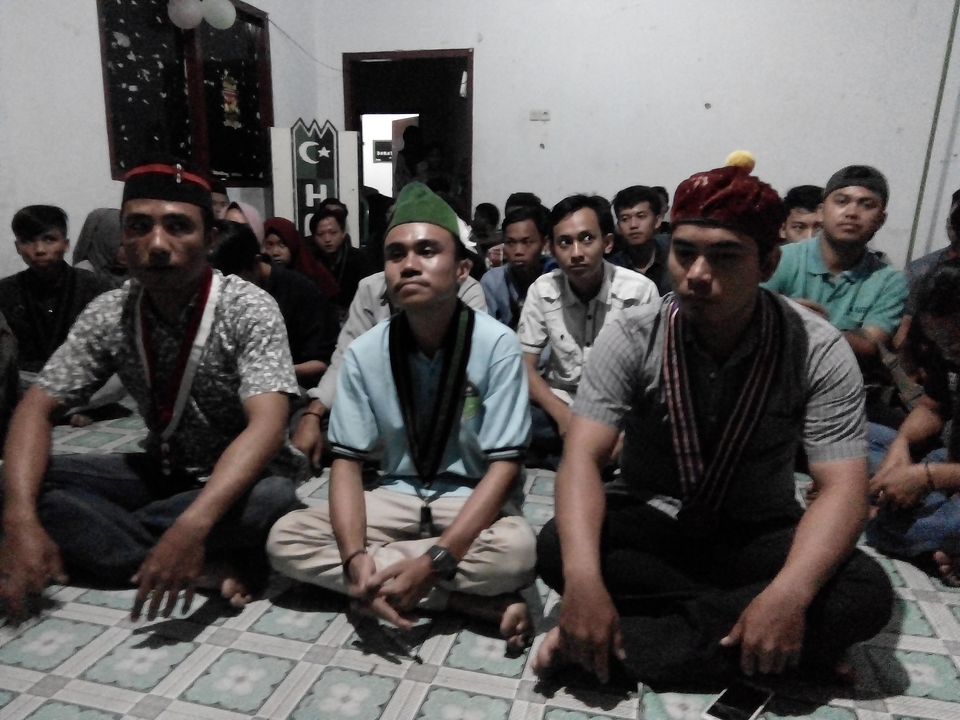 Zelik (Tengah) 