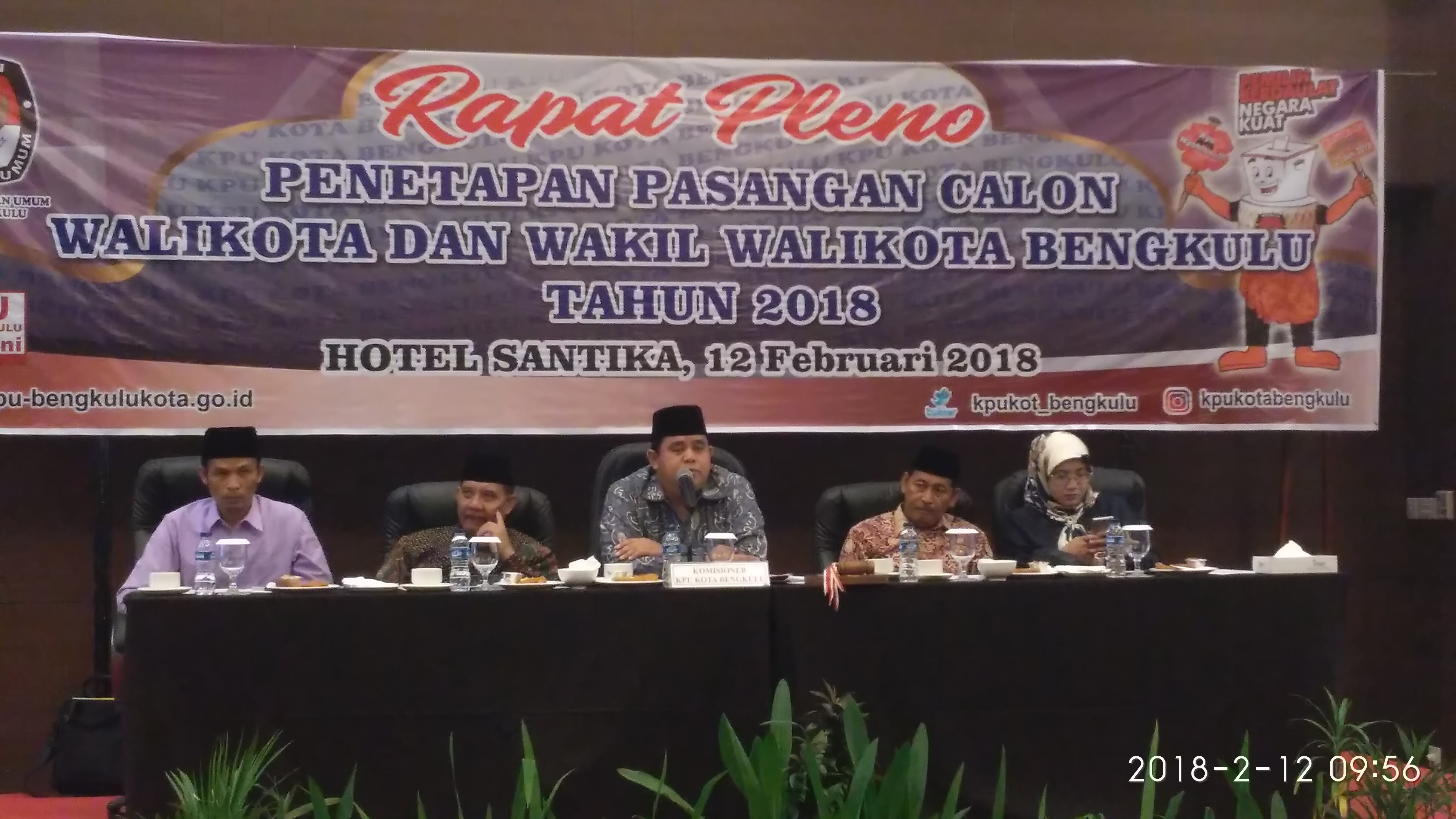 Rapat Pleno KPU Kota Bengkulu tentang penetapan Paslon Wali Kota