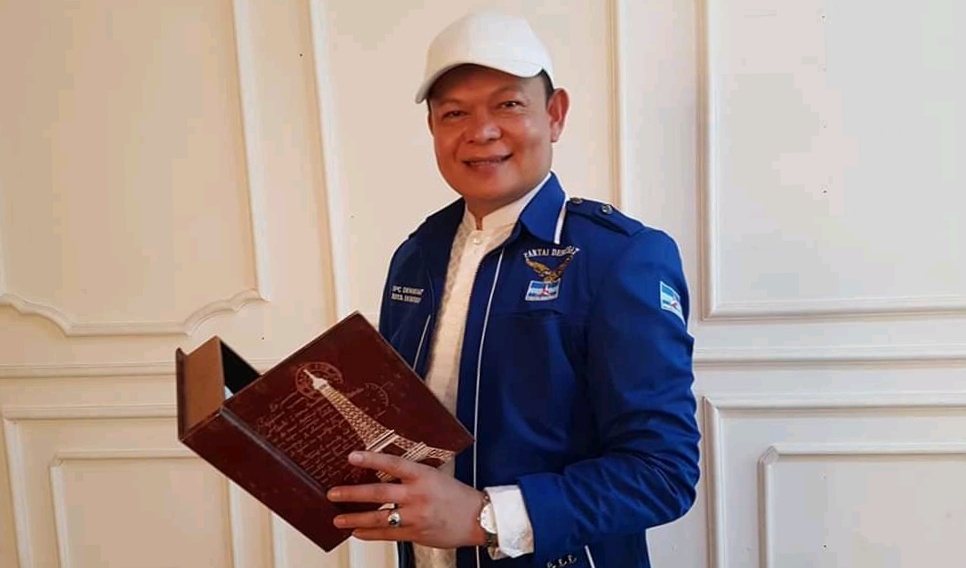 Sopyan Akmal Pemilik Toko El Jhon