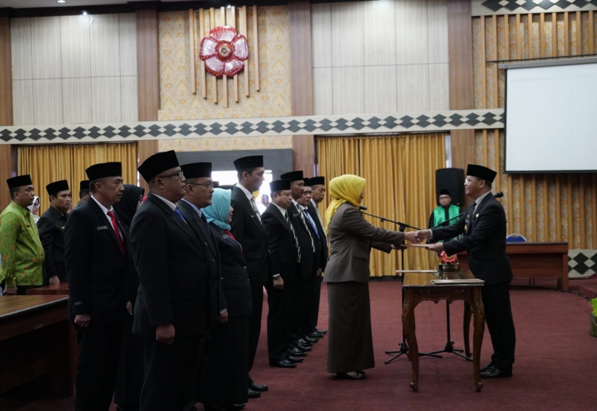 Pejabat Esselon II Dilantik, Murlin Hanizar Jabat Kasatpol PP Provinsi Bengkulu