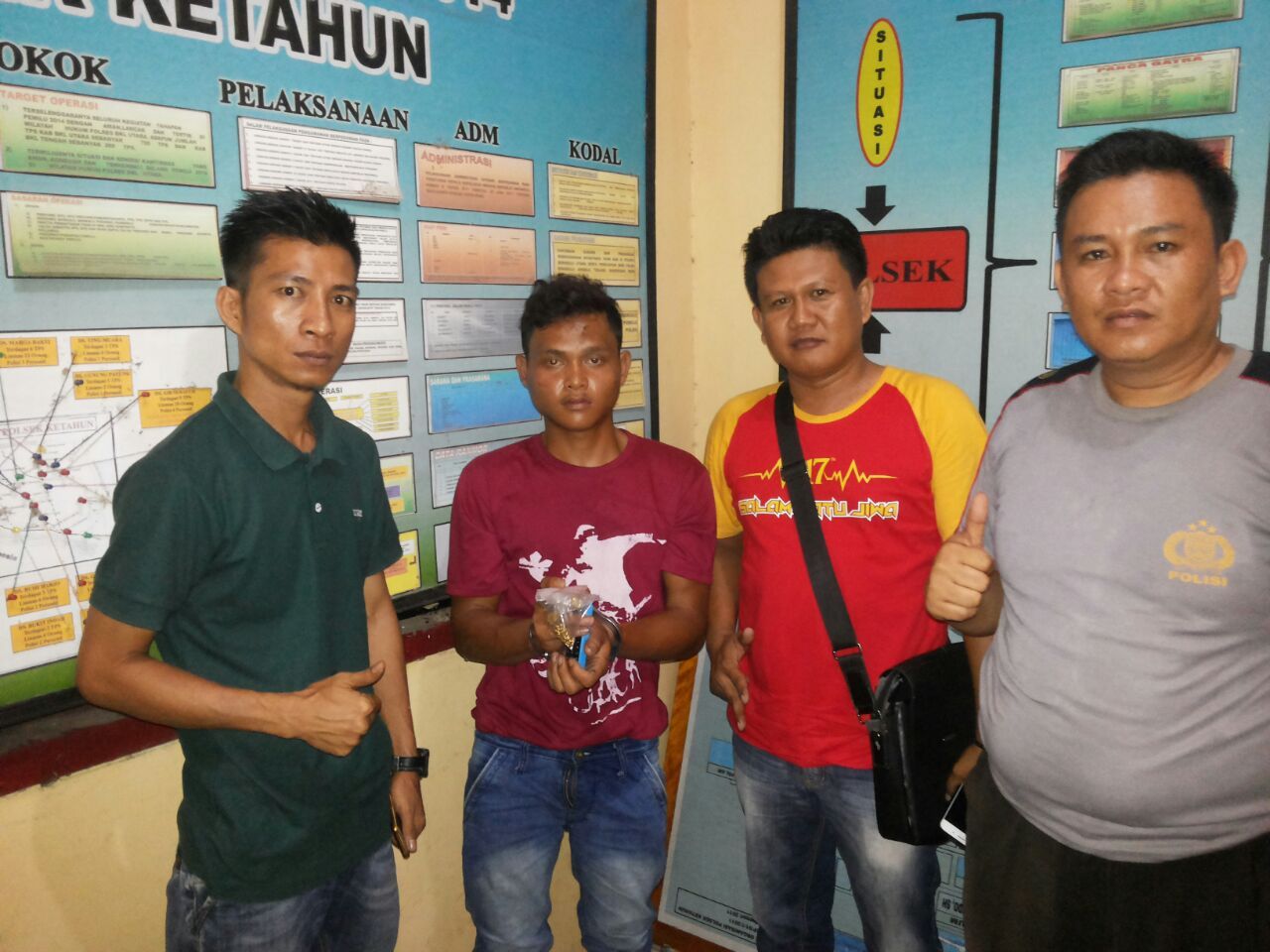 Tim Operasional Bengkulu Utara Dan Personil Polsek Amankan Pelaku Pencurian Emas