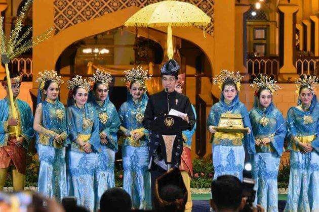 Presiden juga bisa Berpantun