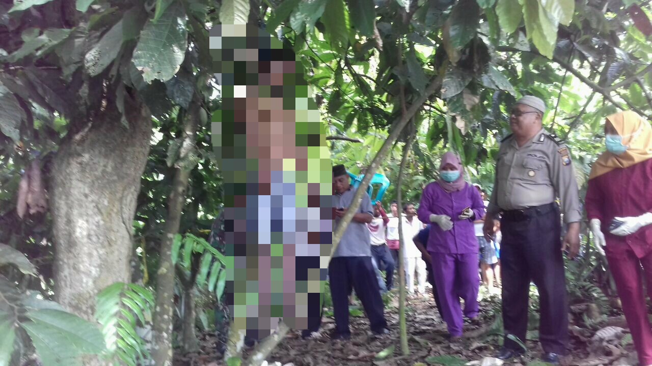 Tambak Korban gantung diri ditemukan oleh warga