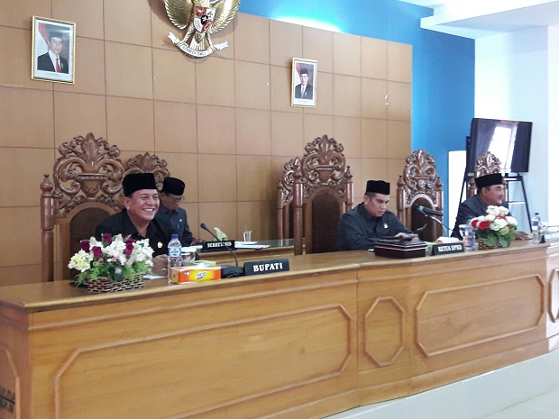 Rapat Paripurna dipimpin Langsung oleh Ketua DPRD Aliantor Harahap