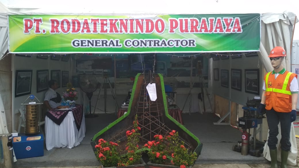 Tampak Stand PT Rodateknindo Purajaya