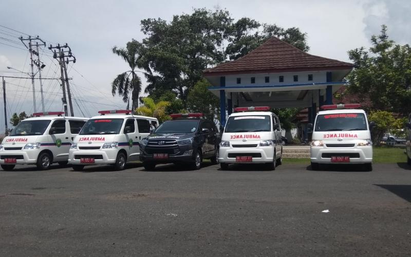 Pemkot Kirim 10 Ambulans ke Liku Lematang Pemkot Kirim 10 Ambulans ke Liku Lematang