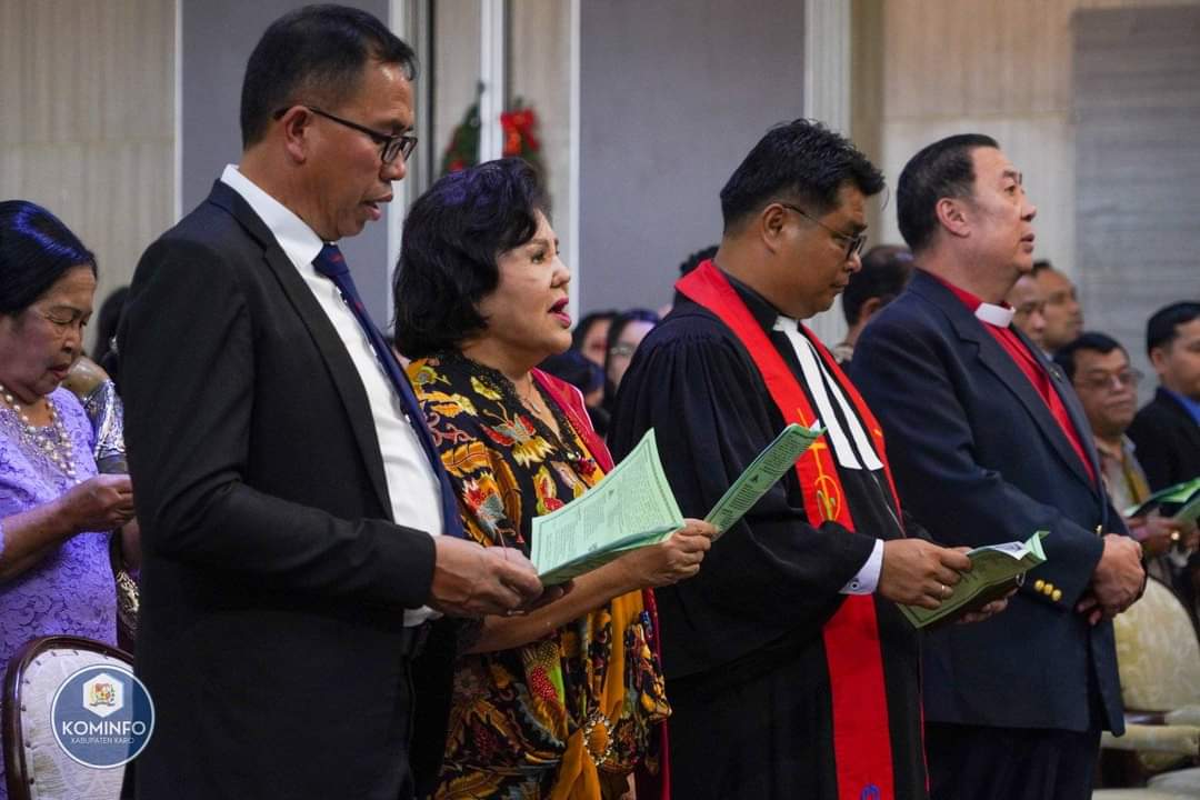 Bupati Karo Hadiri Perayaan Natal dan Ucapan Syukur Tahun Baru Oikumene BKAG (Foto/Diskominfo Karo)