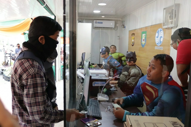 Bayar Pajak Lebih Mudah dengan Samsat Virtu dan Samsat Drive Thru